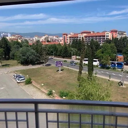 Private In Golden Dreams Apartment